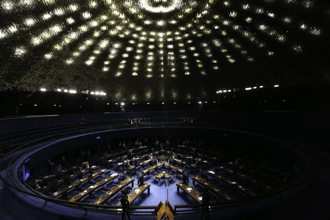 Mensagem de Bolsonaro será lida hoje na abertura do ano legislativo