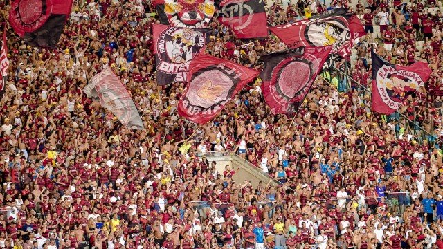 Com 47 mil ingressos vendidos para jogo contra a LDU, Flamengo mira melhores públicos da América do Sul