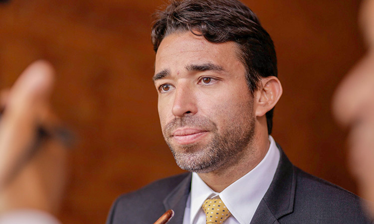 Marden reage a declaração de Firmino sobre PSDB ser agência de deputado