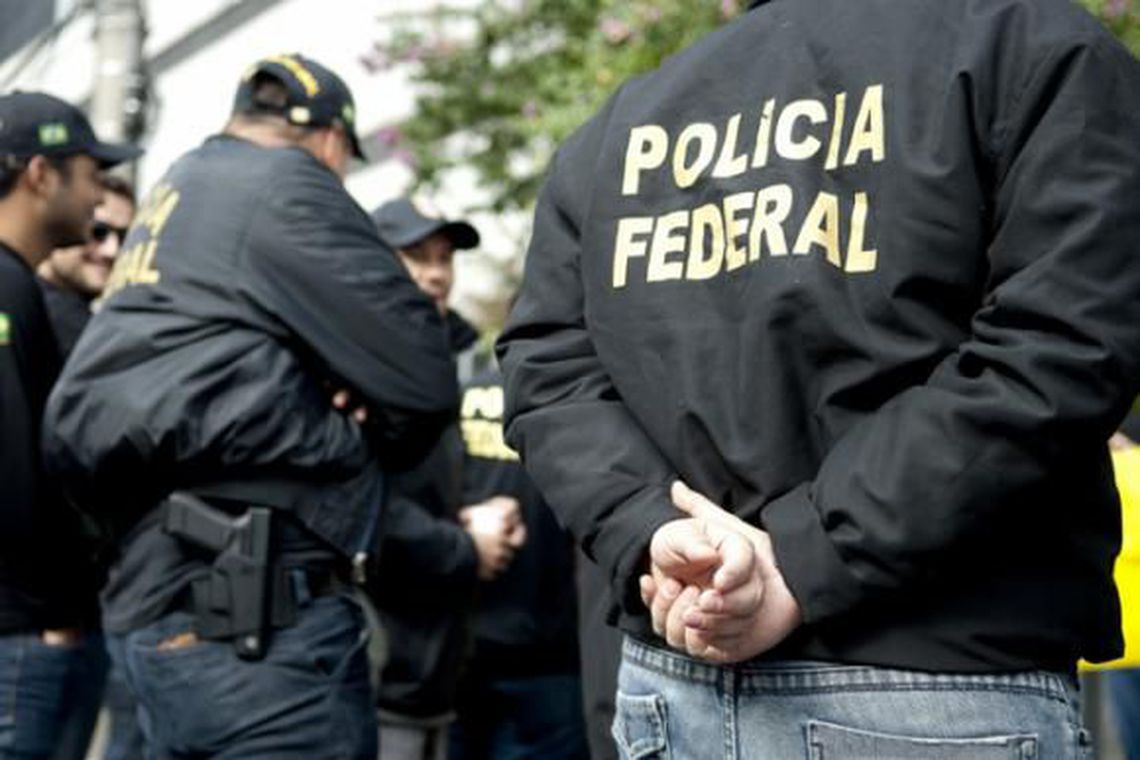 Presidente Bolsonaro confirma convocação de mil policiais federais aprovados em concurso