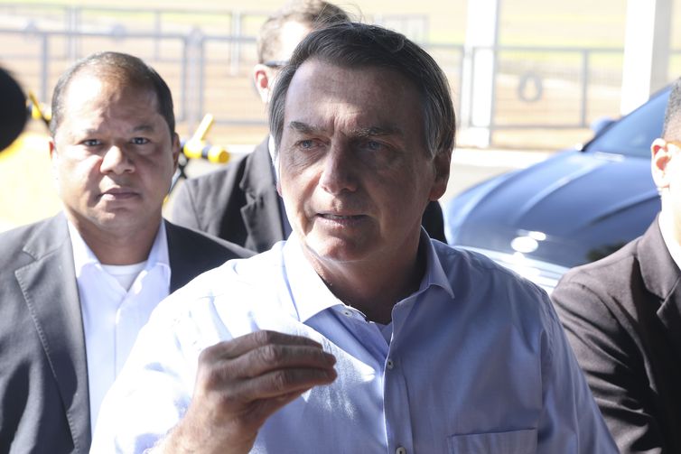 Presidente Bolsonaro afirma que não vai propor fim da multa de 40% do FGTS