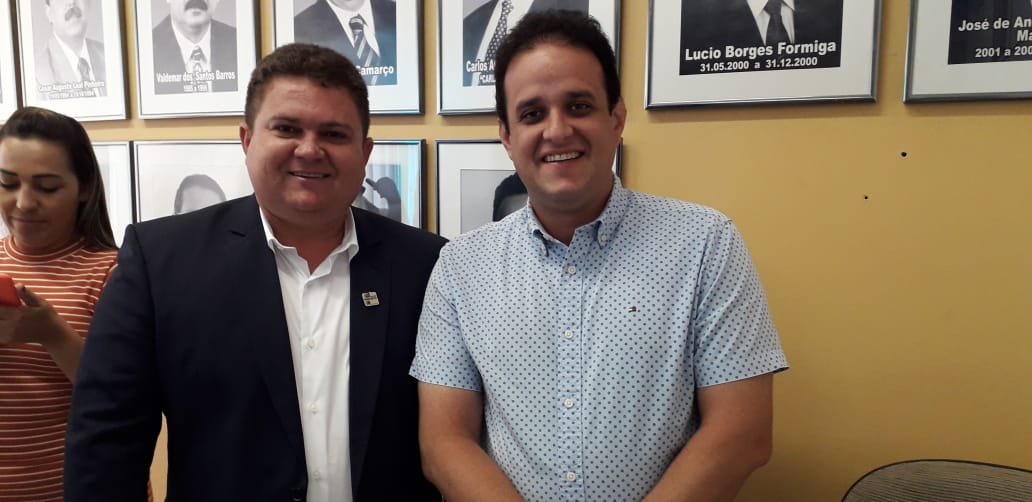 Prefeitos de Santo Inácio e Amarante trocam experiências
