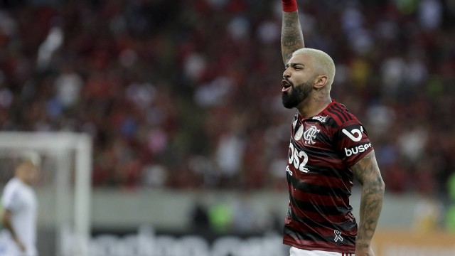 Sob olhares de Tite, Gabigol brilha no Flamengo e vê lobby por seleção crescer