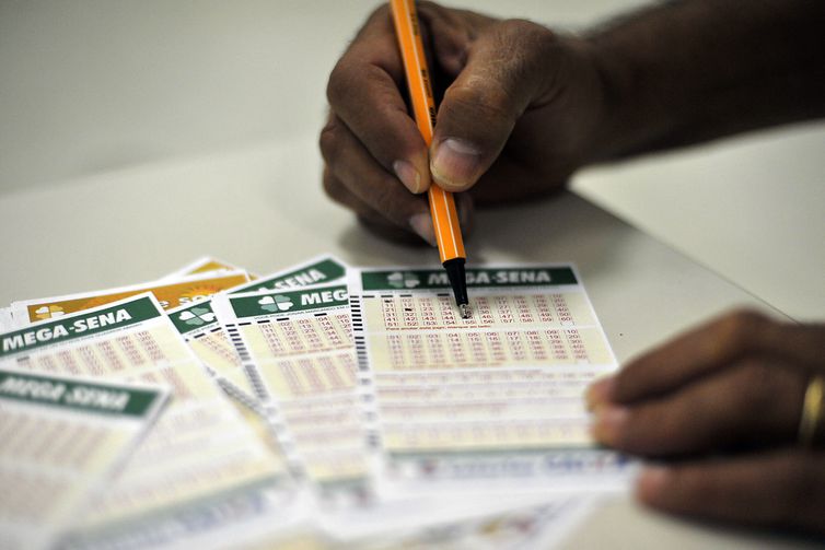 Mega-Sena sorteia neste sábado prêmio acumulado de R$ 18 milhões