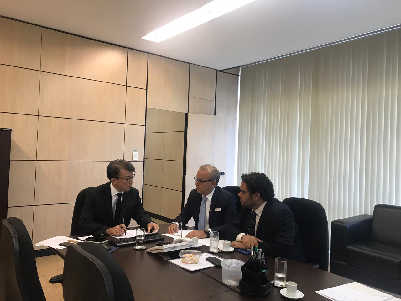 Prefeito Firmino pleiteia em Brasília internet para escolas da zona rural de Teresina