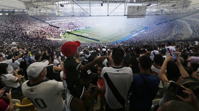 Vasco encerra promoção e espera receber até R$ 13 milhões com novos sócios
