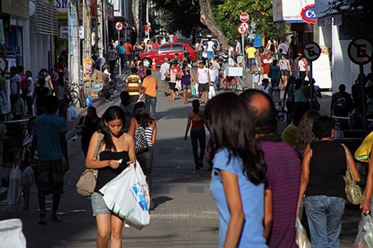 Comércio de Teresina prevê aumento de 5% nas vendas no período natalino