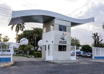 Novo comodoro do Iate Clube de Teresina toma posse