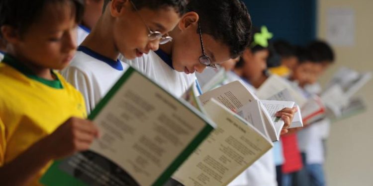 Piauí tem a menor evasão escolar do país durante a pandemia, aponta FGV