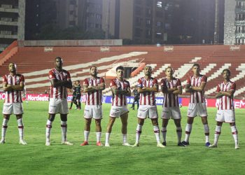 Náutico atropela Atlético-BA e pressiona Ceará na Copa do Nordeste