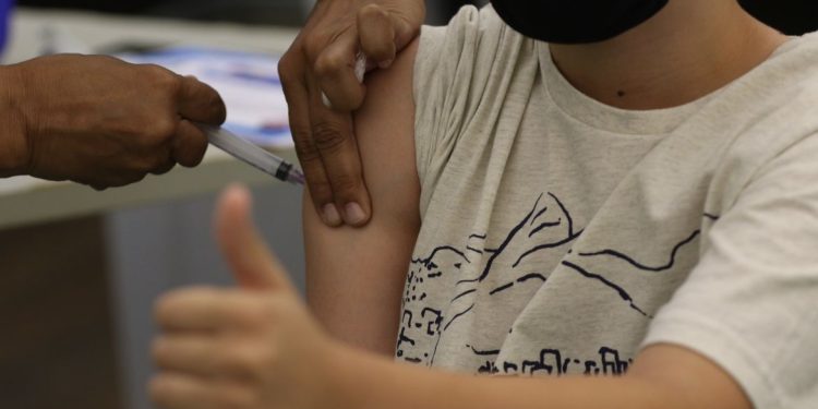 Mais de 66 mil crianças receberam a primeira dose da vacina contra a Covid-19 no Piauí