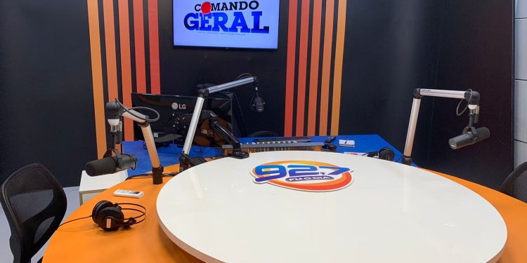 FM O DIA completou 41 anos de história; saiba curiosidades sobre a rádio
