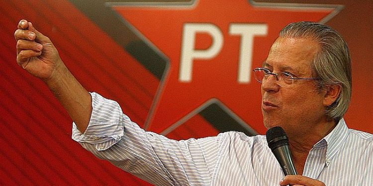 STJ mantém condenação do ex-ministro José Dirceu a 27 anos de prisão