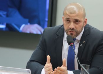 Presidente Bolsonaro concede indulto a deputado federal Daniel Silveira