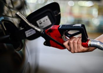 Congresso aprova projeto que facilita redução de preços dos combustíveis