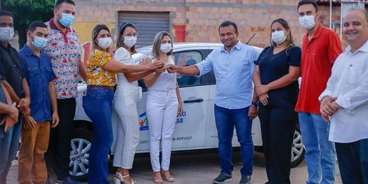 Deputado Fábio Abreu entrega carro 0km para Conselho Tutelar de Nossa Senhora de Nazaré