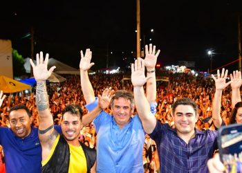 10 dias pelo Piauí e Joel visita quase 20 cidades de norte a sul do Piauí com a oposição