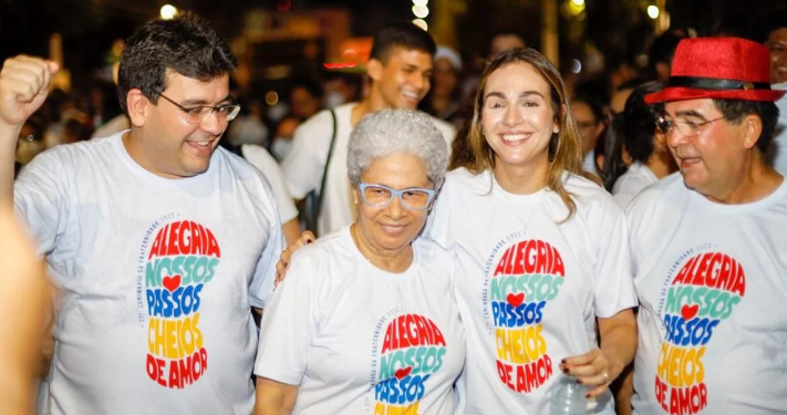 Rafael Fonteles participa, em clima de fé, da Caminhada da Fraternidade