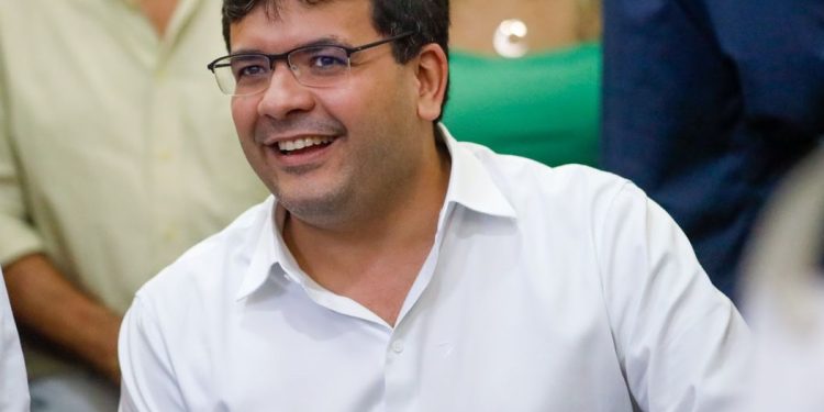 Rafael Fonteles discute desenvolvimento da agropecuária piauiense