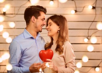 Dia dos Namorados: economista prevê comércio com aquecimento superior ao do ano passado