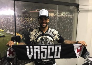 Alex Teixeira aceita proposta e acerta volta ao Vasco após 12 anos