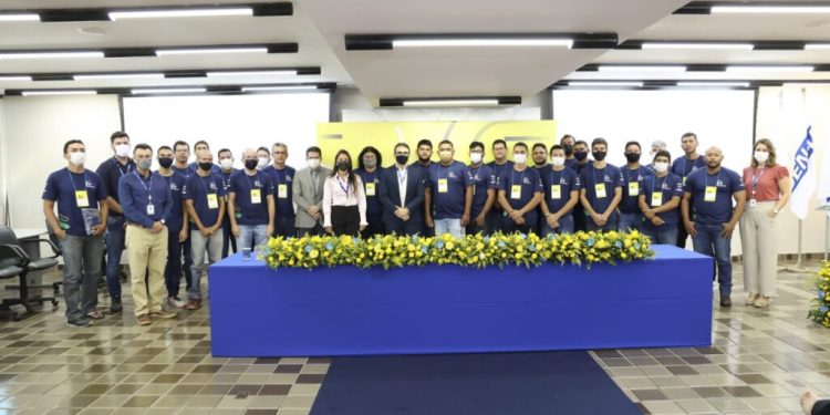 Equatorial Piauí lança segunda turma da Escola de Eletricistas