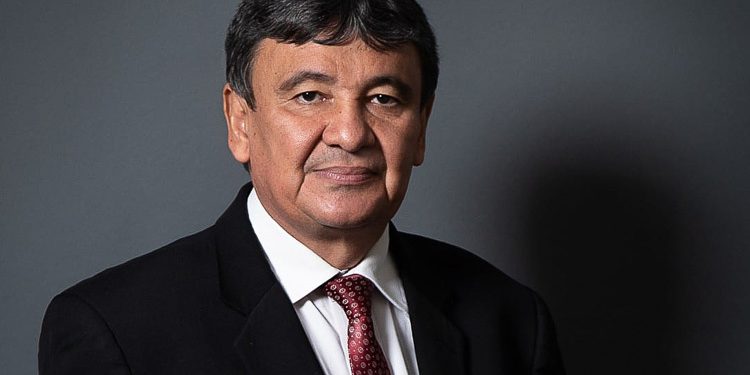 Ex-governador Wellington Dias solicita registro ao TSE e declara R$ 1 milhão em bens