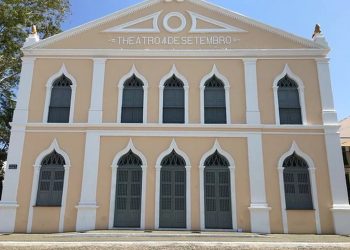 Theatro 4 de Setembro tem uma vasta programação para comemorar seus 128 anos