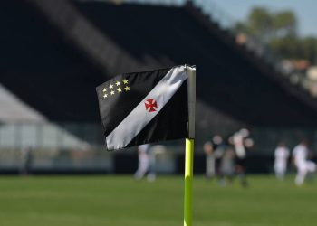 Com aprovação dos sócios, Vasco vende 70% da SAF para 777 Partners