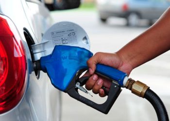 Piauí tem maior queda no preço da gasolina no Brasil no mês de agosto, diz levantamento