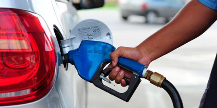 Piauí tem maior queda no preço da gasolina no Brasil no mês de agosto, diz levantamento