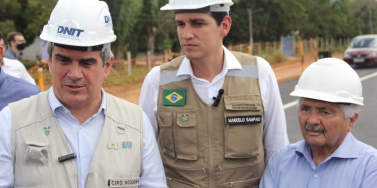 Ministros da Casa Civil e Infraestrutura anunciam nova ponte no Piauí e Elmano Férrer comemora