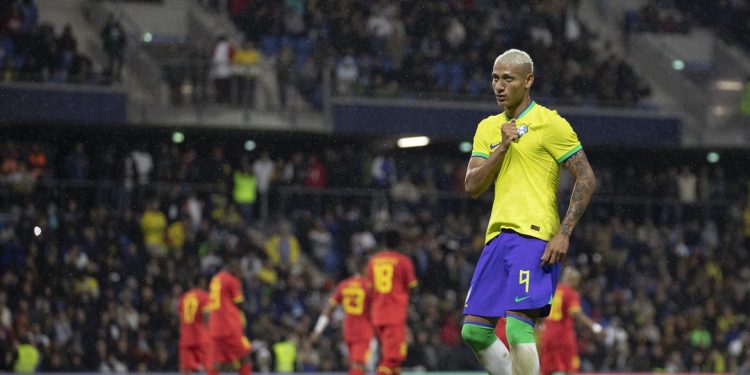 GUIA DA COPA: Com Richarlison artilheiro, Brasil derrota Gana em partida amistosa
