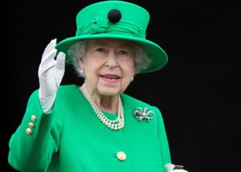 Rainha Elizabeth II morre aos 96 anos