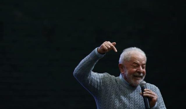 Lula critica a tecnologia e diz que não sabe como criar novos empregos no Brasil