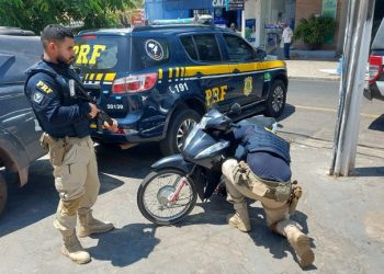 PRF-PI apreende motocicleta adulterada no município de Floriano