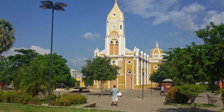 Ex-prefeito Joel Rodrigues destaca os 100 anos da Catedral São Pedro de Alcântara da cidade de Floriano