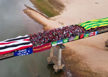Nordeste Abraça Lula: ato na Ponte da Amizade reúne milhares de pessoas entre PI e MA