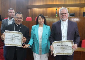 Bispo de Floriano Dom Edivalter é homenageado com título de cidadania piauiense