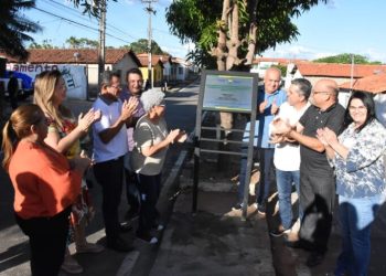 Governadora Regina Sousa entrega obras de mobilidade urbana em Barro Duro