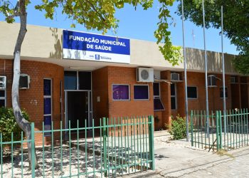 CRISE NA SAÚDE: Prefeito Dr. Pessoa exonera diretor do HUT e muda gerências da FMS