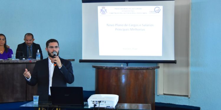 Audiência Pública na Câmara Municipal discute o Plano de Cargo e Salário dos servidores de Floriano