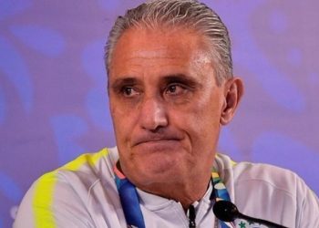 Que fase! Tite é assaltado e ainda leva puxão de orelha do bandido por ter perdido a Copa do Mundo