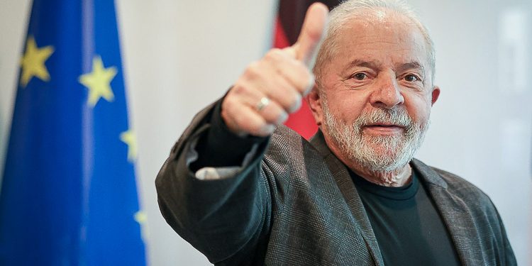 PT faz vaquinha virtual para pagar gastos da festa da posse presidencial de Lula em Brasília