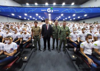 Chico Lucas ministra aula inaugural de cursos de formação de Oficiais e de Soldado da PM