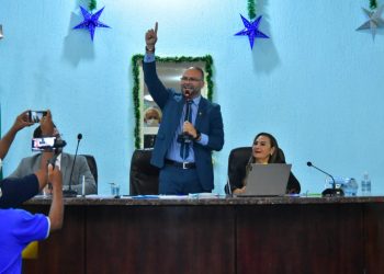 Vereador Joab Curvina vence eleição e é reconduzido para a presidência da Câmara Municipal de Floriano