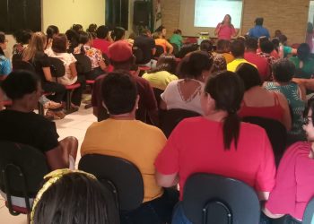 Prefeito Veim da Fetraf garante pagar o piso salarial aos professores de Miguel Alves