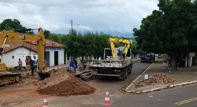 Agespisa realiza serviços no sistema de esgoto de Murici dos Portelas