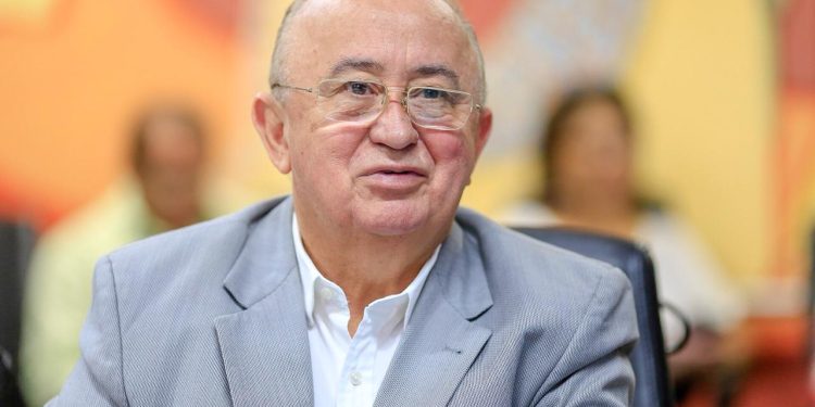 Deputado Júlio César é confirmado como 3º secretário na chapa de Arthur Lira