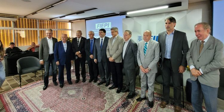 Sinduscon discute investimentos na construção com o Governador Rafael Fonteles